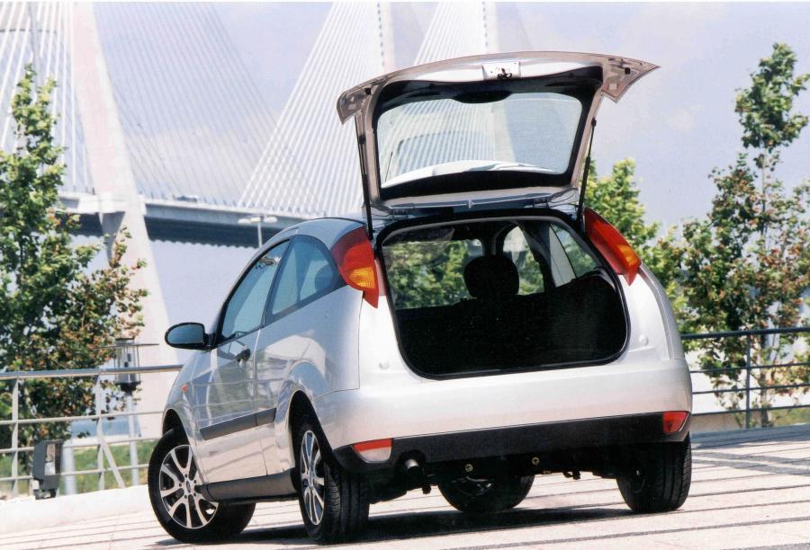  Ford Focus 1999 года  (фото 8 из 130)